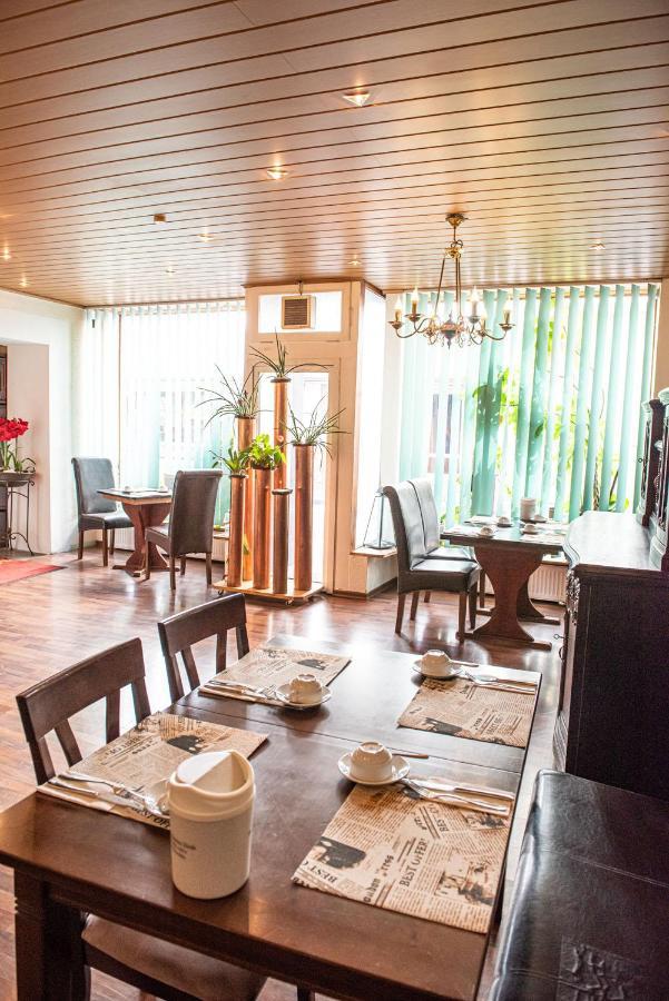 Neubert'S Gasthaus Am Rhein Ланштайн Екстер'єр фото