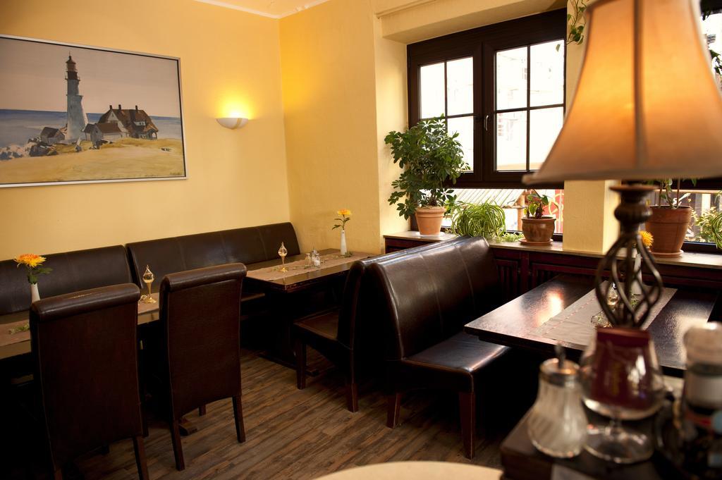 Neubert'S Gasthaus Am Rhein Ланштайн Екстер'єр фото